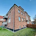 Haus Auguste, Haubentaucher